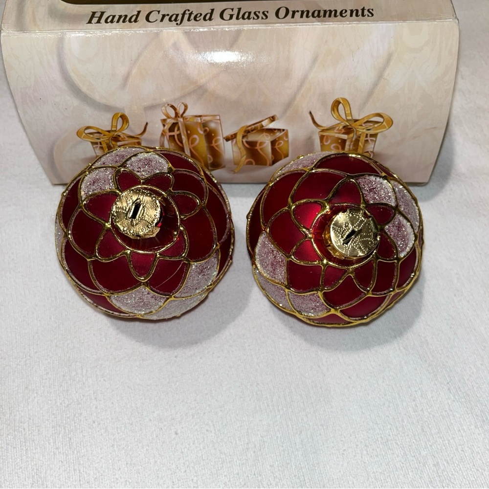 Vintage Red & sparkling Holiday Ornaments Set - Picture 14 of 15